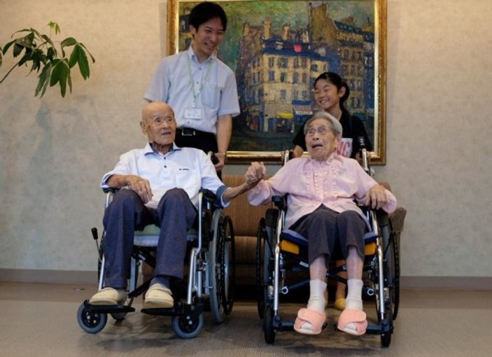 Dünyanın en yaşlı çiftinin erkeği 108 yaşında öldü