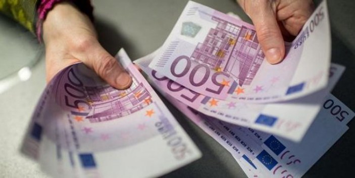 Fransa Maliye Bakanı: Euro değer kaybedecek