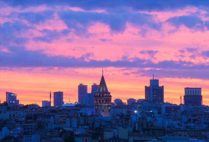 İstanbul'da gün doğumu manzaraları