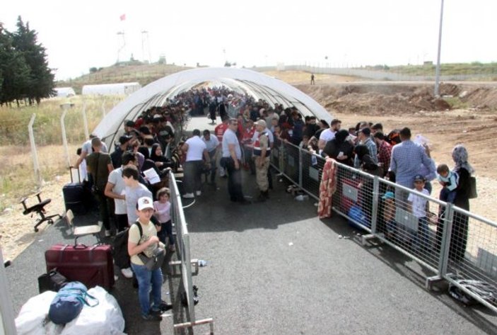 5 bin Suriyeli Ramazan Bayramı için ülkesine gitti