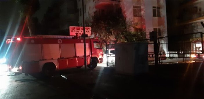 Antalya'da polis merkezi yanındaki trafo patladı