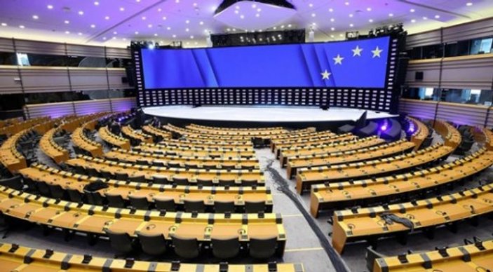 Avrupa Parlamentosu seçimleri başladı