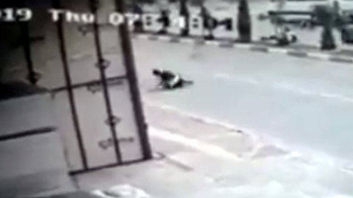 Antalya'da çocuklar köpeklerin saldırısına uğradı