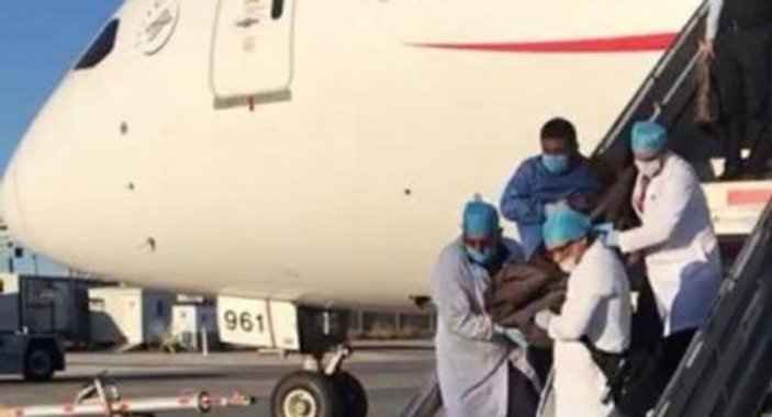 Karnında 246 paket kokainle uçağa binen yolcu öldü