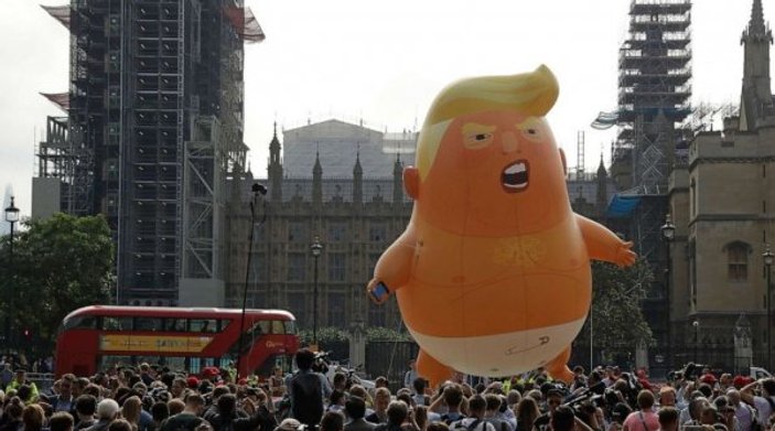 İngiltere'de Trump protestosu