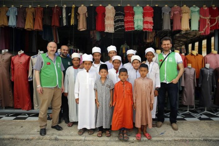 İHH’dan 5 kıtaya Ramazan yardımı