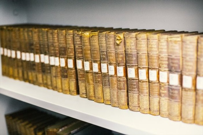 Aptullah Kuran Kütüphanesi’ndeki saklı tarih