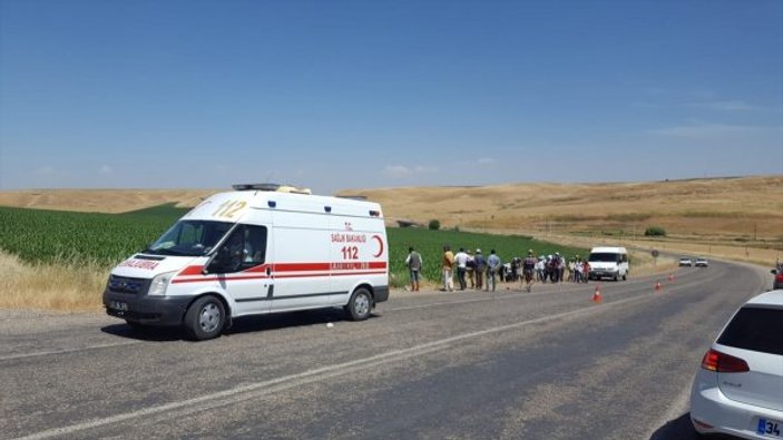 Diyarbakır'da tarım işçilerini taşıyan pikap devrildi