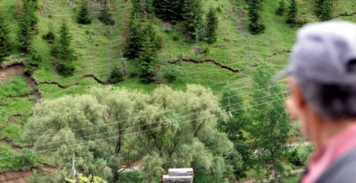 Ardahan'da 50 haneli köye heyelan riski nedeniyle tahliye