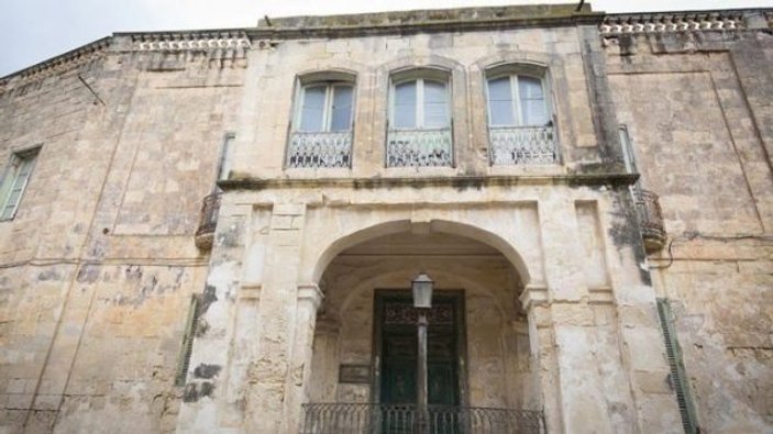 Kraliçe Elizabeth Malta'daki evini satıyor