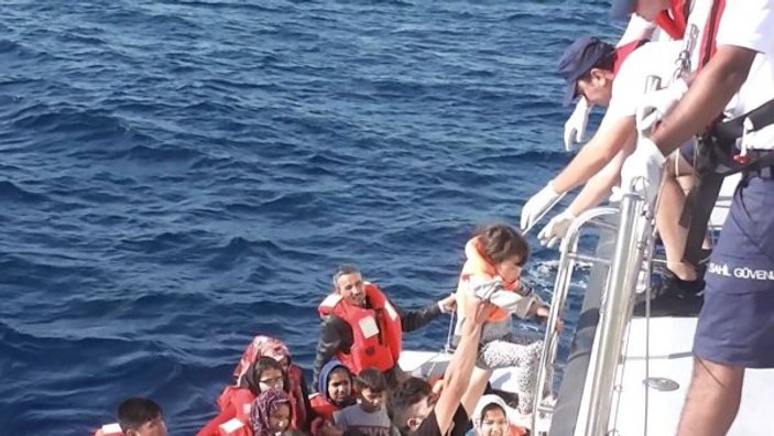 Ege'de yakalanan düzensiz göçmen sayısı 10 bini geçti