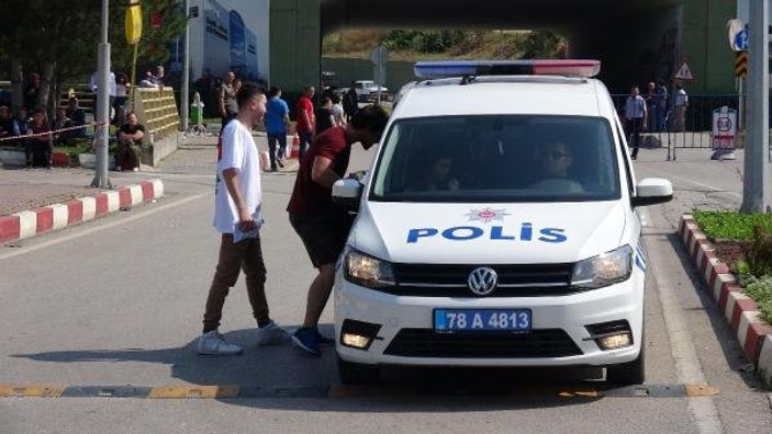 Karabük'te sınava geç kalanlar nakil araçlarıyla taşındı
