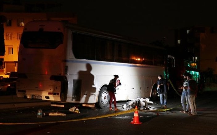 Motosiklet park halindeki otobüse çarptı: 1 ölü, 1 yaralı