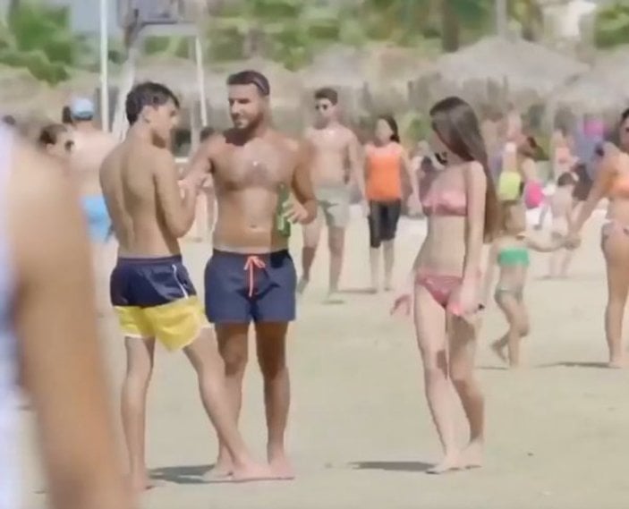 Lazkiye Plajı'nda eğlenen Suriyeliler