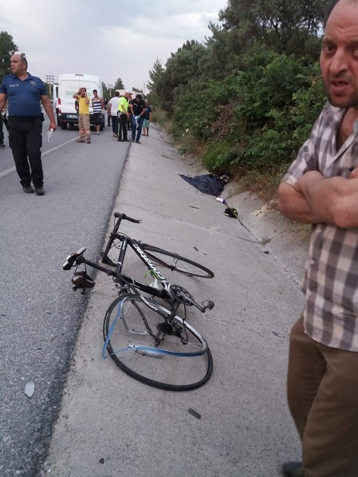 Bisikletiyle gezen sporcuya kamyon çarptı