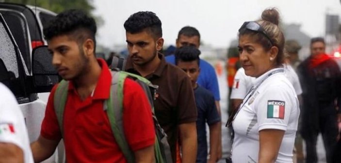 Meksikalı havayolu şirketi, göçmenleri 1 dolara taşıyacak