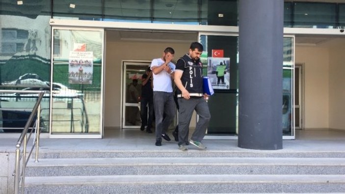 Bursa’da uyuşturucu satıcılarından emniyet çıkışı slogan