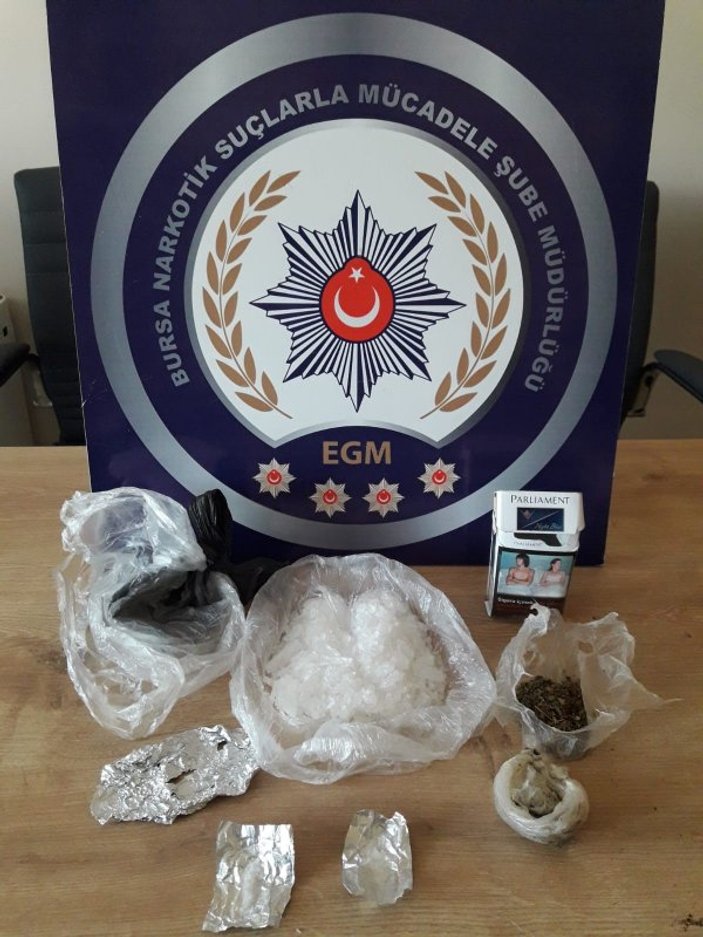 Bursa’da 1 kilo bonzai yakalandı