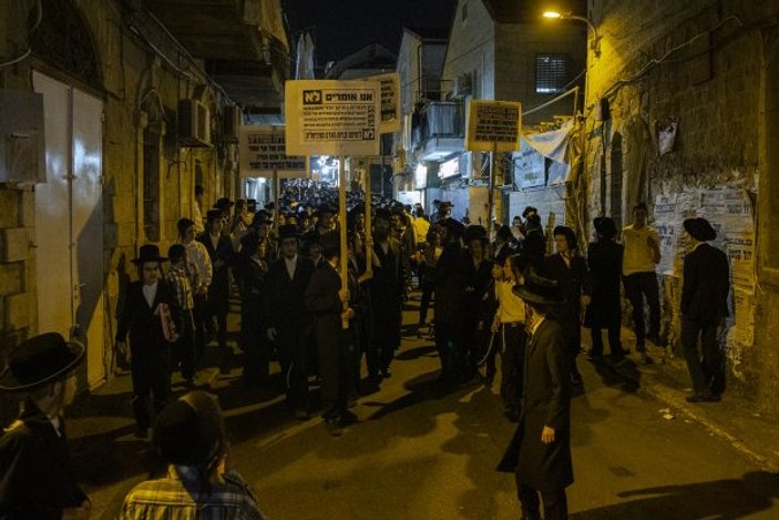 Ultra-Ortodoks Yahudilerden askerlik protestosu