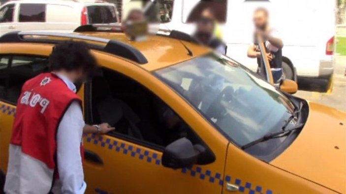 İstanbul'da turistleri dolandıran 25 taksici serbest