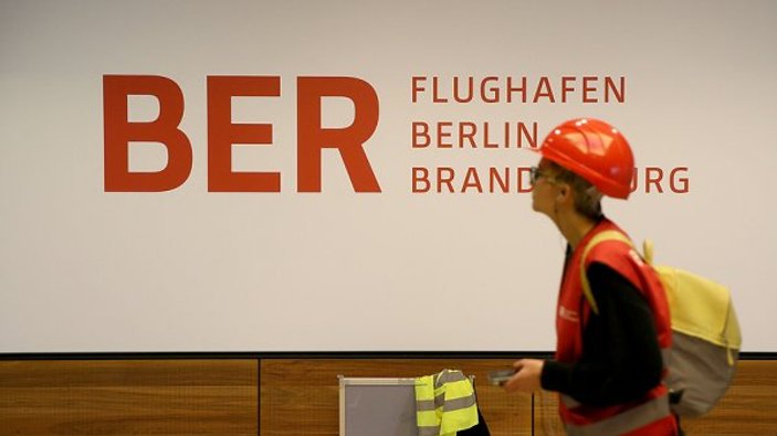 Yeni Berlin Havalimanı'nda 550 bin teknik hata