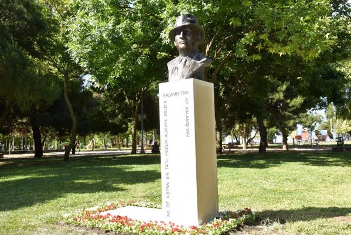 Kadıköy Belediyesi'nin yeni heykeli