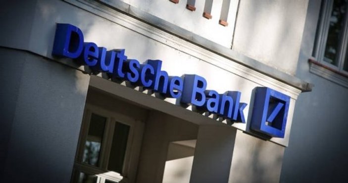 Alman devi Deutsche Bank batıyor