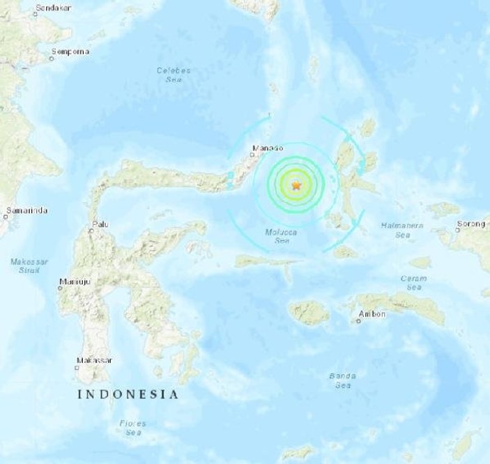 Endonezya'da 7.1 büyüklüğünde deprem