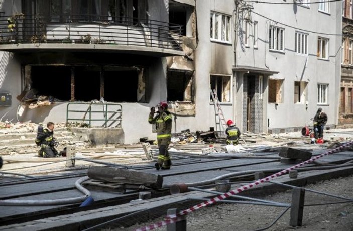 Polonya'da bir binada gaz patlaması: 3 ölü