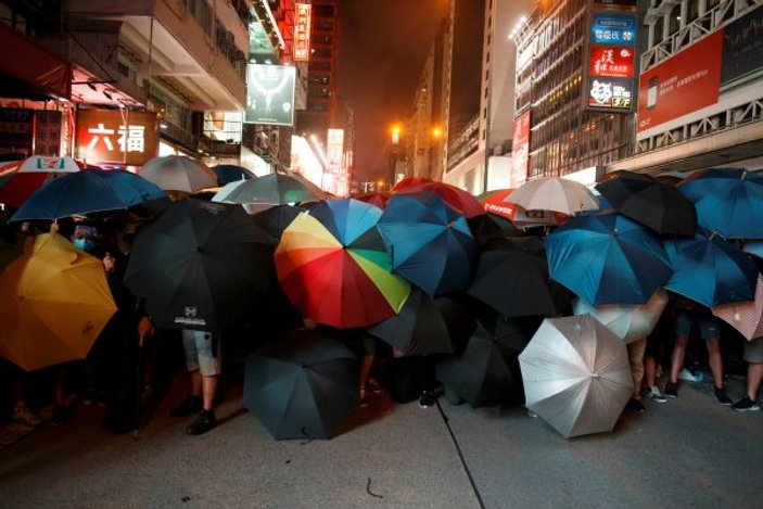 Hong Kong’daki protestolarda 6 gözaltı