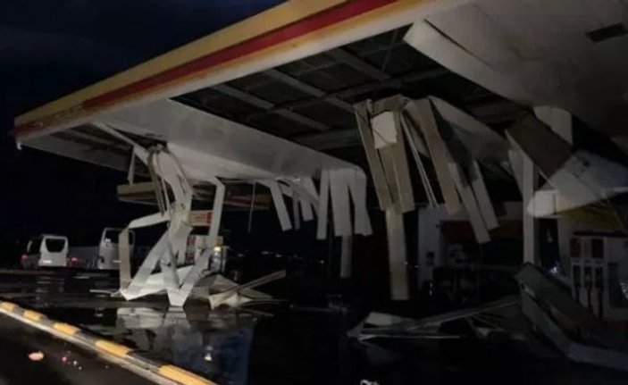 Yunanistan'da çıkan fırtınada 6 turist öldü