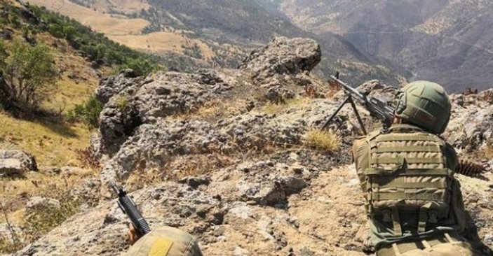 Kuzey Irak'ta mağarada 3 terörist cesedi bulundu
