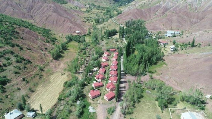 Sivaslılar köylerini yeniden inşa etti