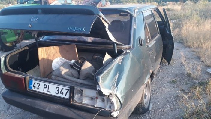 Kütahya'da araç bariyerlere çarptı: 1 yaralı