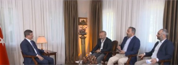 Ahmet Davutoğlu soruları yanıtladı