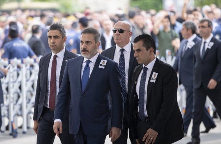 Erbil'de şehit edilen diplomat toprağa verildi