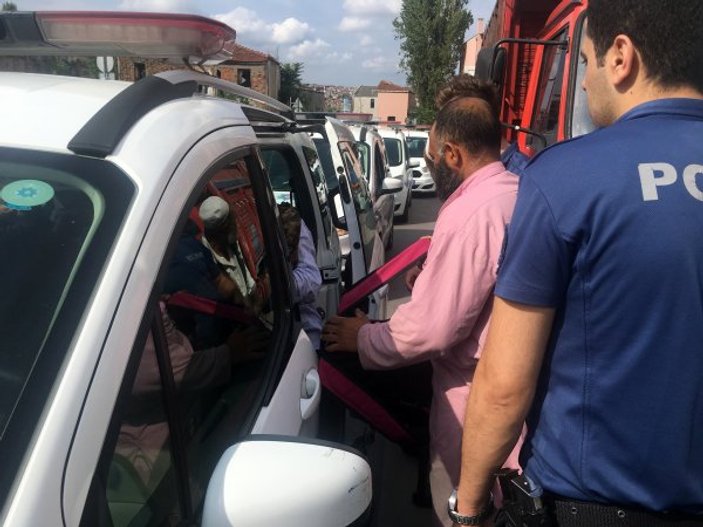 Beyoğlu'ndaki bir iş yerinden 35 göçmen çıktı
