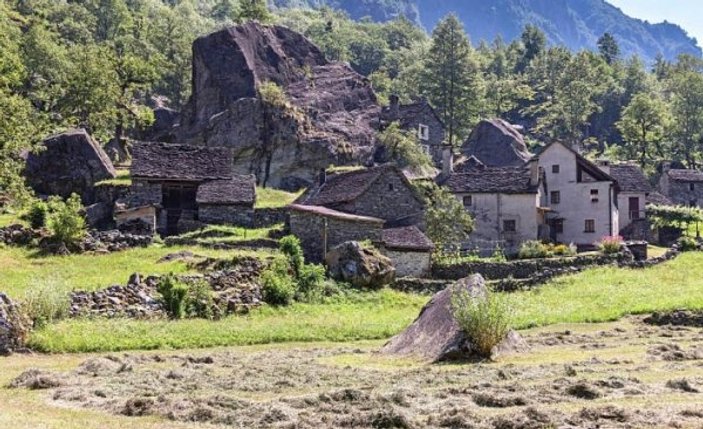 İsviçre'de 6 TL'ye satılan köy evleri