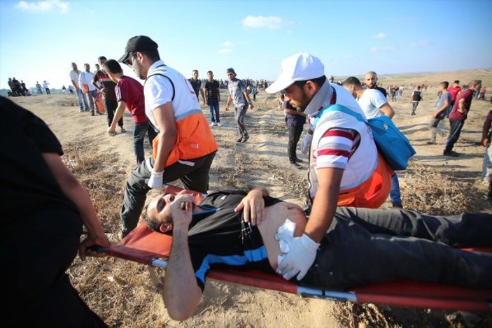 İsrail askerleri Gazze sınırında 17 kişiyi yaraladı