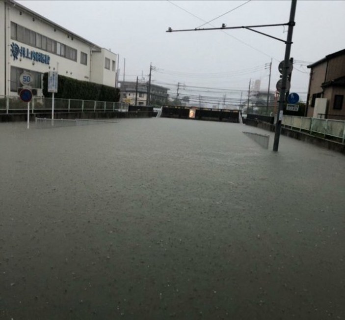 Japonya'da sel uyarısı: Binlerce kişiye tahliye emri
