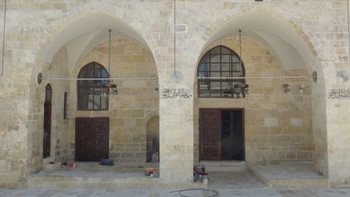 Şanlıurfa'daki tarihi cami ibadete açıldı
