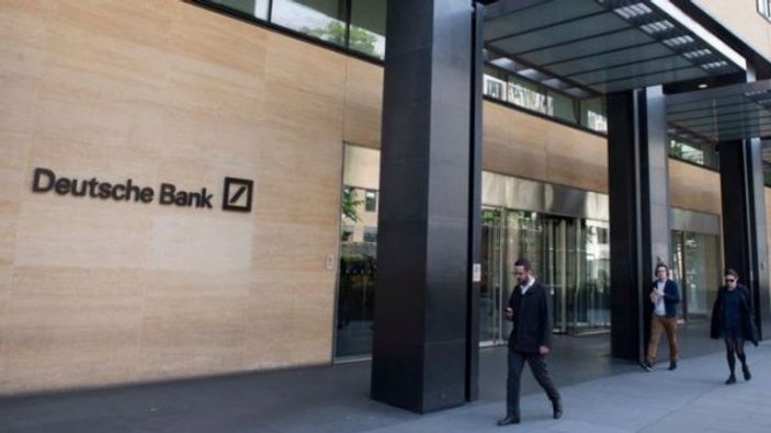 Alman devi Deutsche Bank 3.1 milyar euro zararda