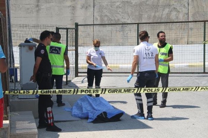 Antalya'da denizde ceset bulundu