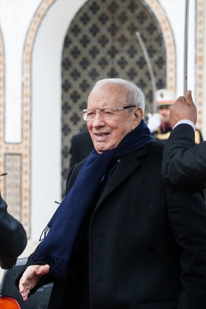 Tunus Cumhurbaşkanı vefat etti