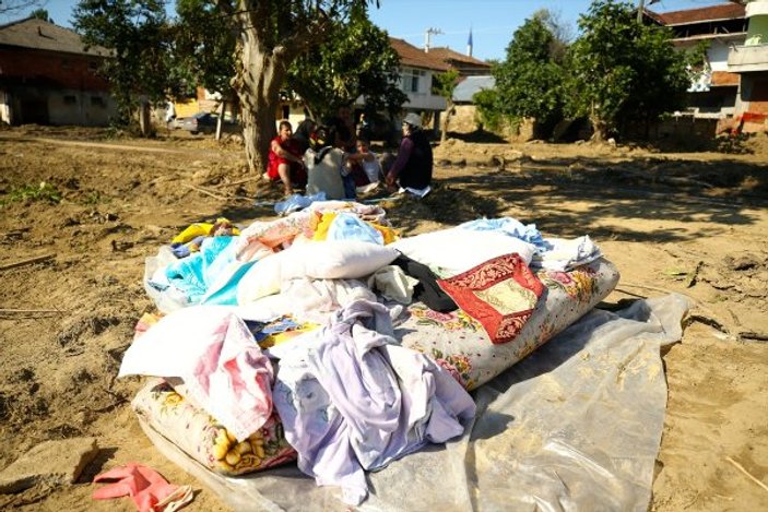 Düzce'de afetzedelere ödemeler başladı