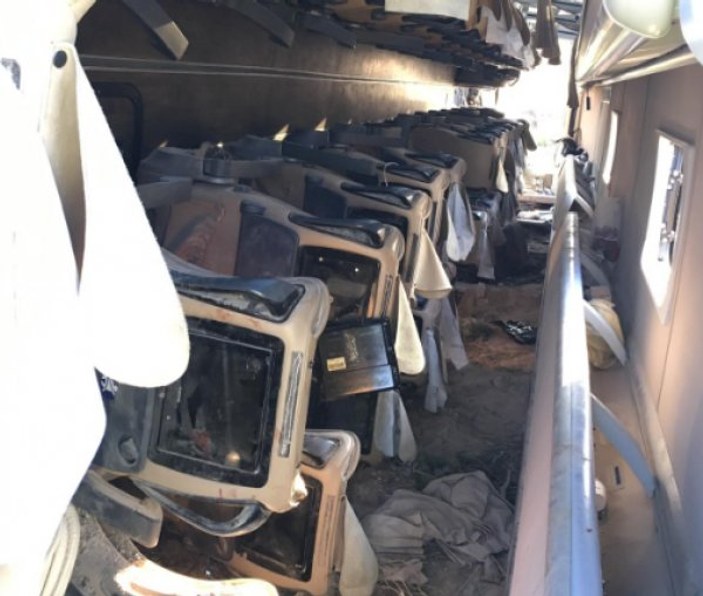 Eskişehir'de otobüs şarampole yuvarlandı: 13 yaralı