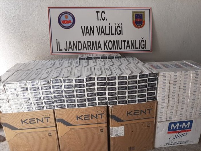 Van'da 11 bin 500 paket kaçak sigaraya el konuldu