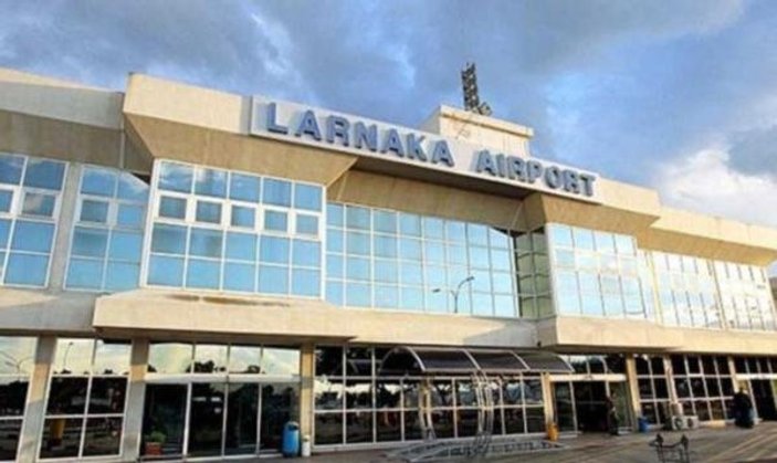 Kıbrıs'ta havalimanında midesinden kokain çıktı
