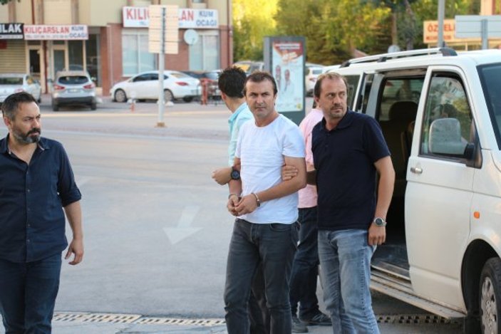 Altın dolandırıcısı İstanbul'da yakalandı