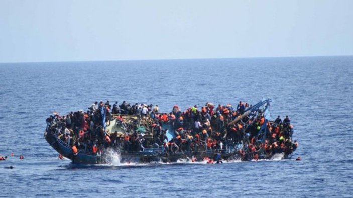Kaçak mültecilerin çözümü için AB Yunanistan'ı uyardı